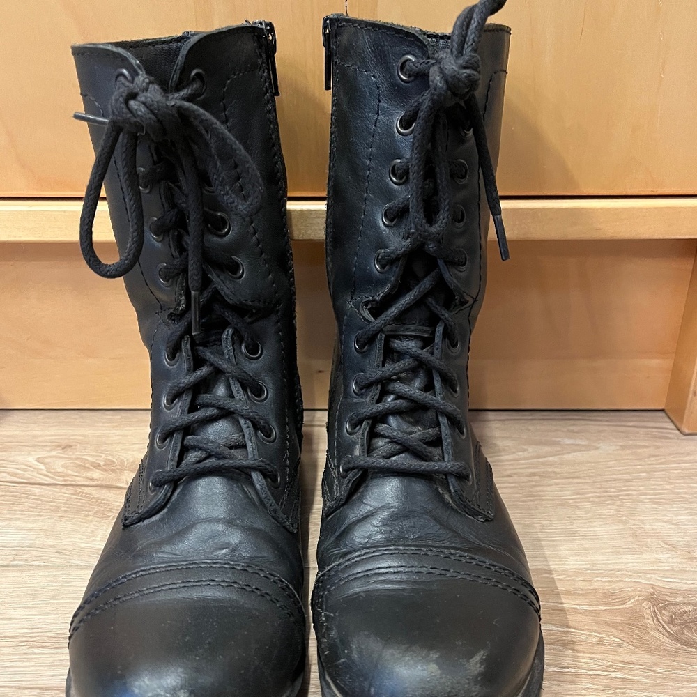 Steve Madden Troopa Leather Boots